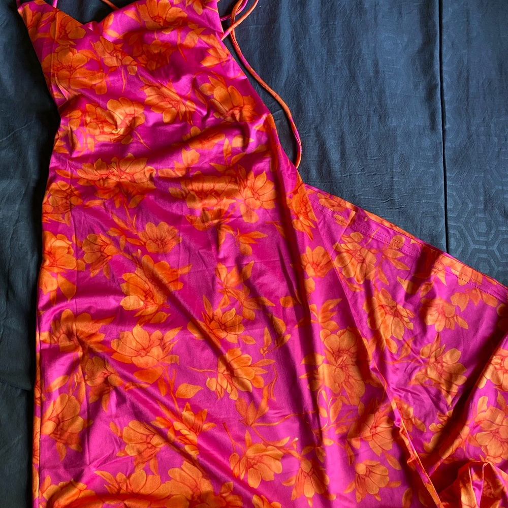 Floral strap dress - Picture 3 of 5